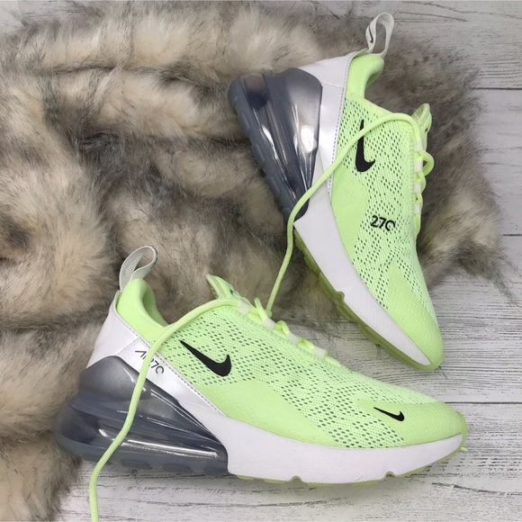 air max plus barely volt